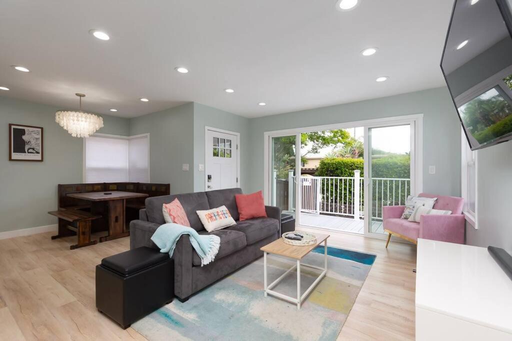 Beach House In The Heart Of Pb San Diego Buitenkant foto
